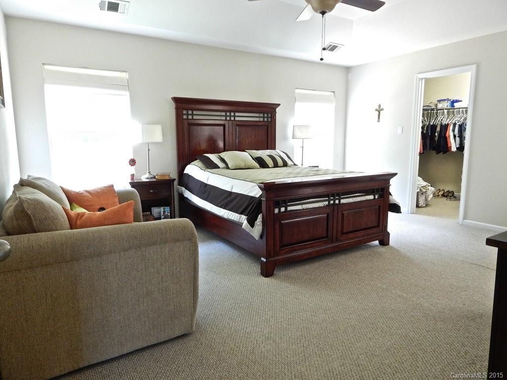 Hamilton Lakes - Residential Lease