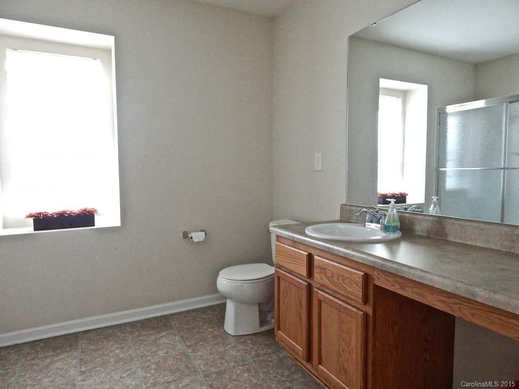 Hamilton Lakes - Residential Lease