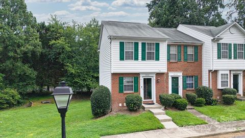 2826 Hosta Drive Charlotte NC 28269