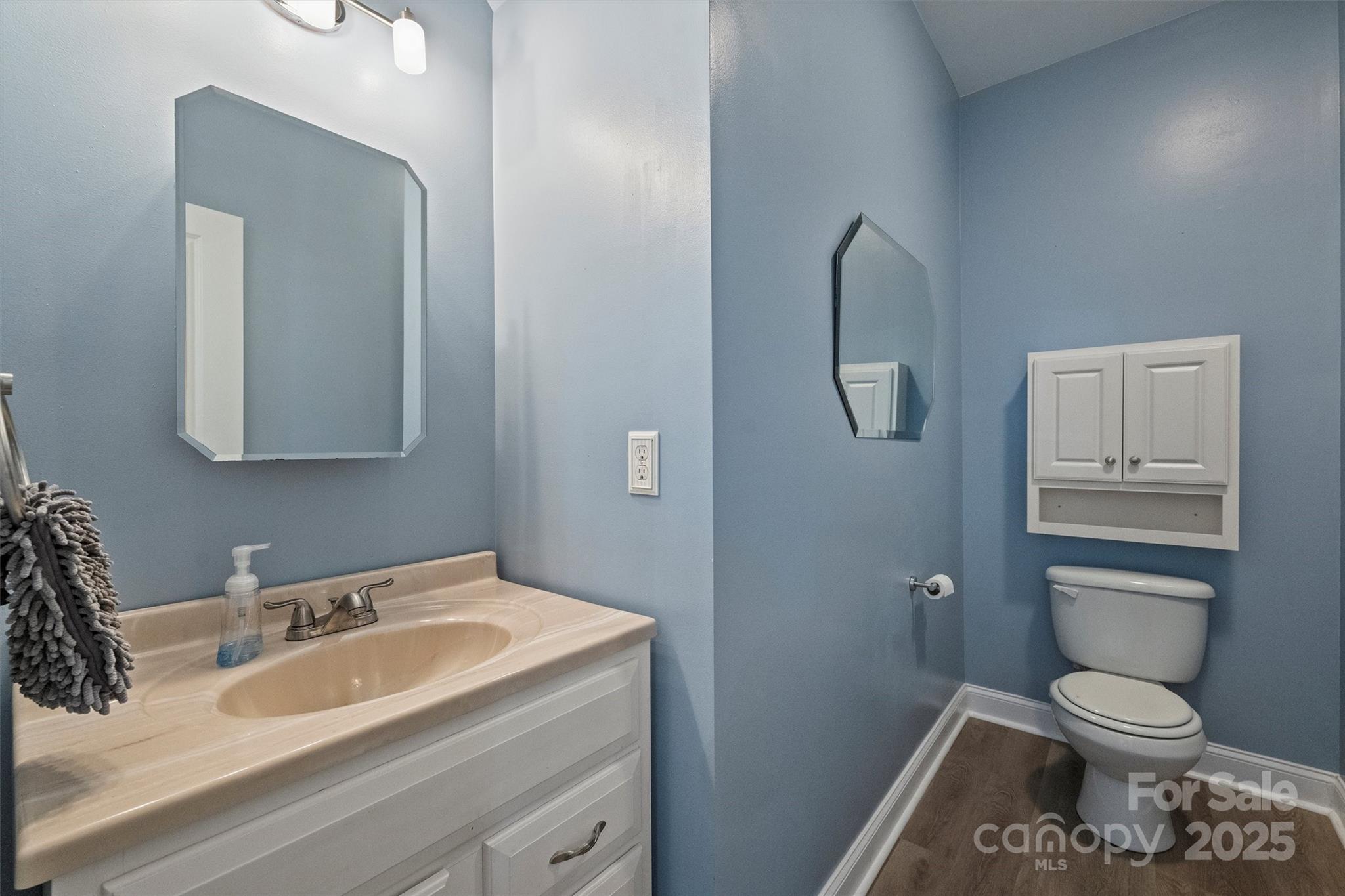 Newport Lakes - Residential