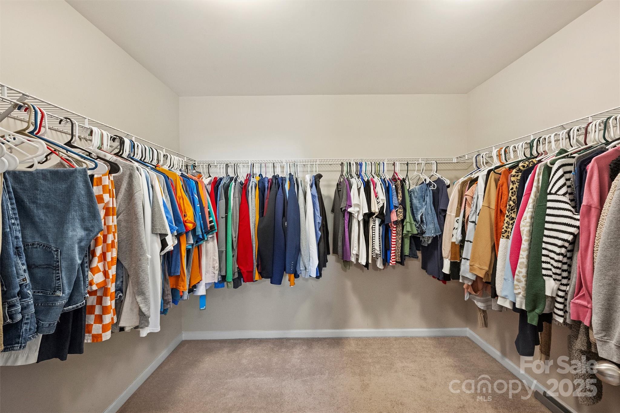 Newport Lakes - Residential