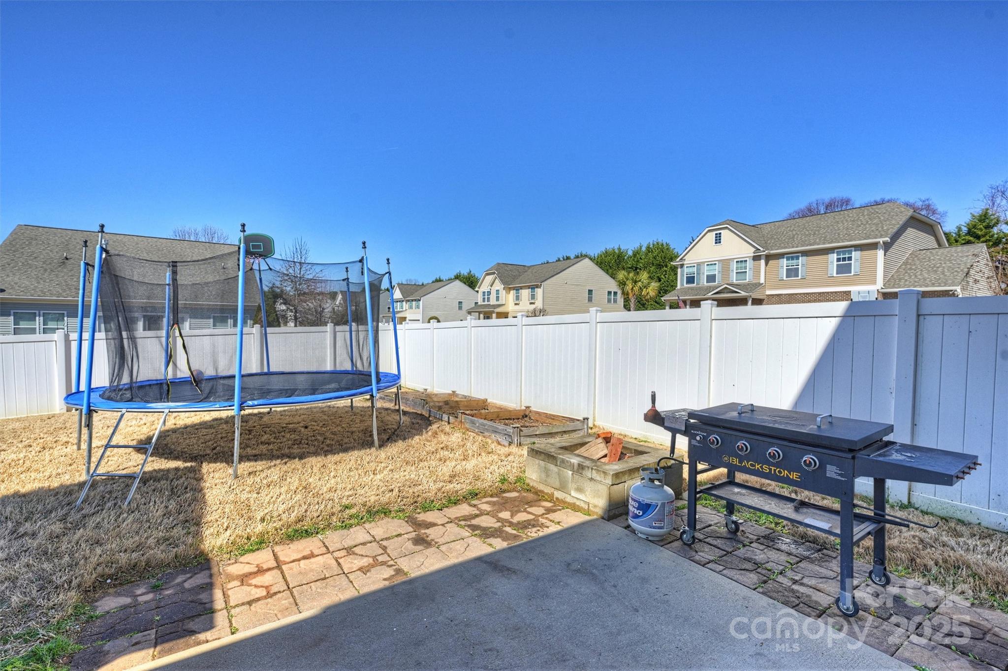 Newport Lakes - Residential