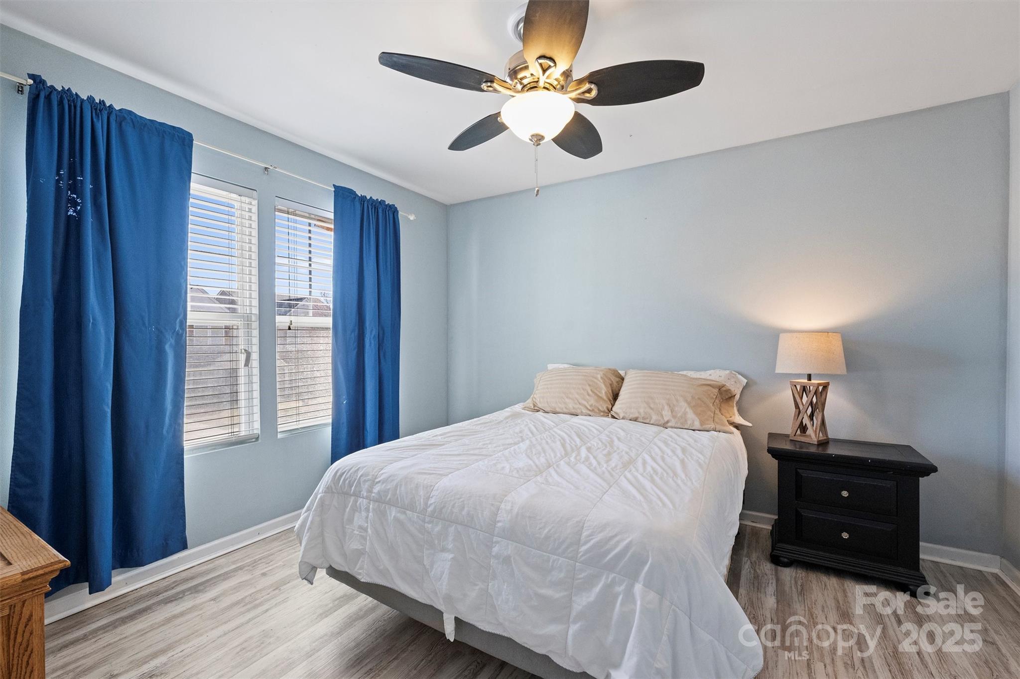 Newport Lakes - Residential