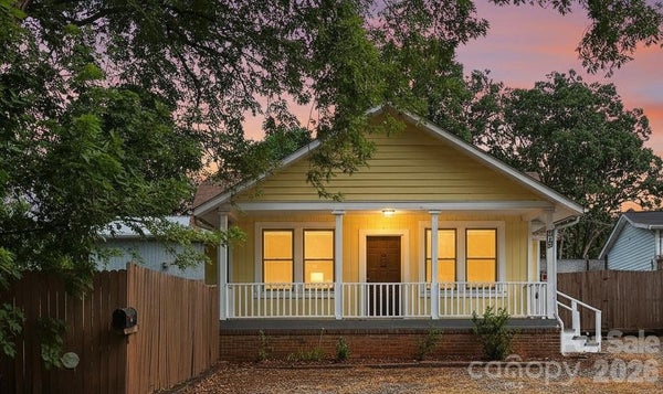 376 FAIRVIEW RD, ASHEVILLE, NC 28803 - Image d2cecd9dad8117620737e3d0d2cf98f1/725602568