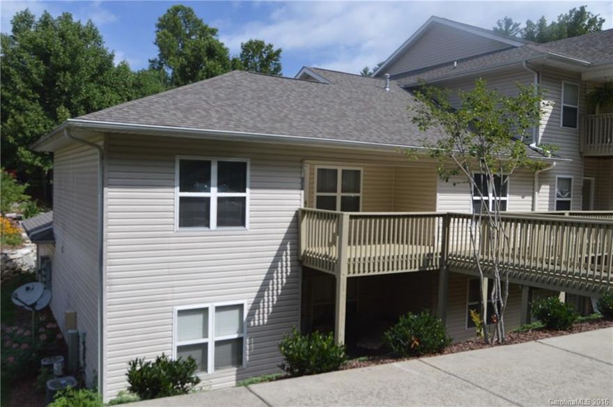 EASY ACCESS MAIN LEVEL ENTRANCE for this Large End Unit. 3 Bed-2Bath, Over 1450+ SF of Living Space.
Gas Log Fireplace to Enjoy. CONVENIENT Arden Location. Near Shopping, Airport, I-26. TC Roberson School Dist. Very Quiet Location in Rear of Complex looks out to Wooded Area. Separate Entrance for Master Bedroom.
($2000 carpet allowance)  >>>Won't last long at this Attractive Price.