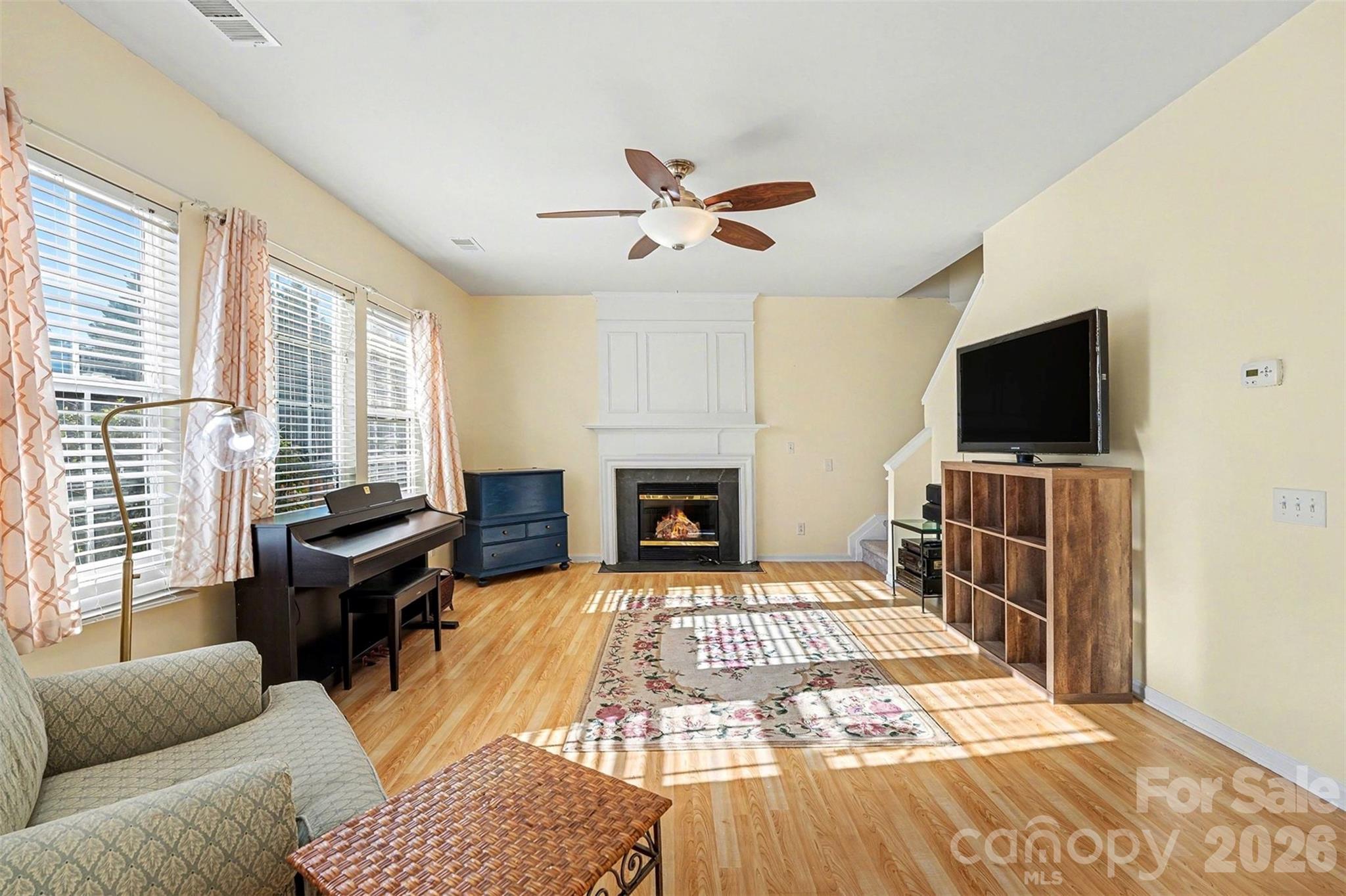 2919 Azalea Hills Drive