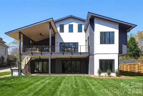 Photo of 1423 S Wendover Road, Charlotte, NC 28211 (MLS # 4360414)