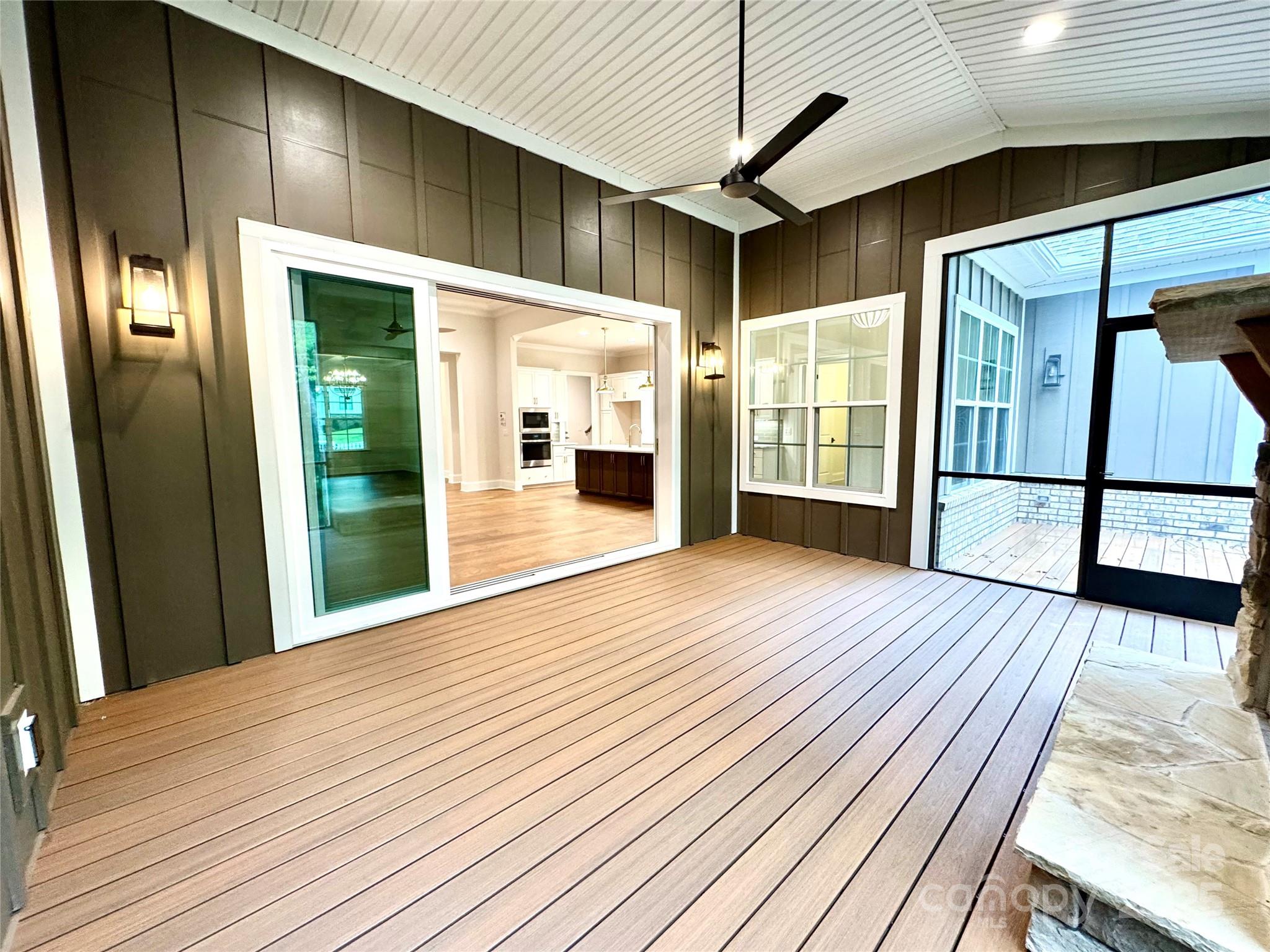 Irish Creek - Residential