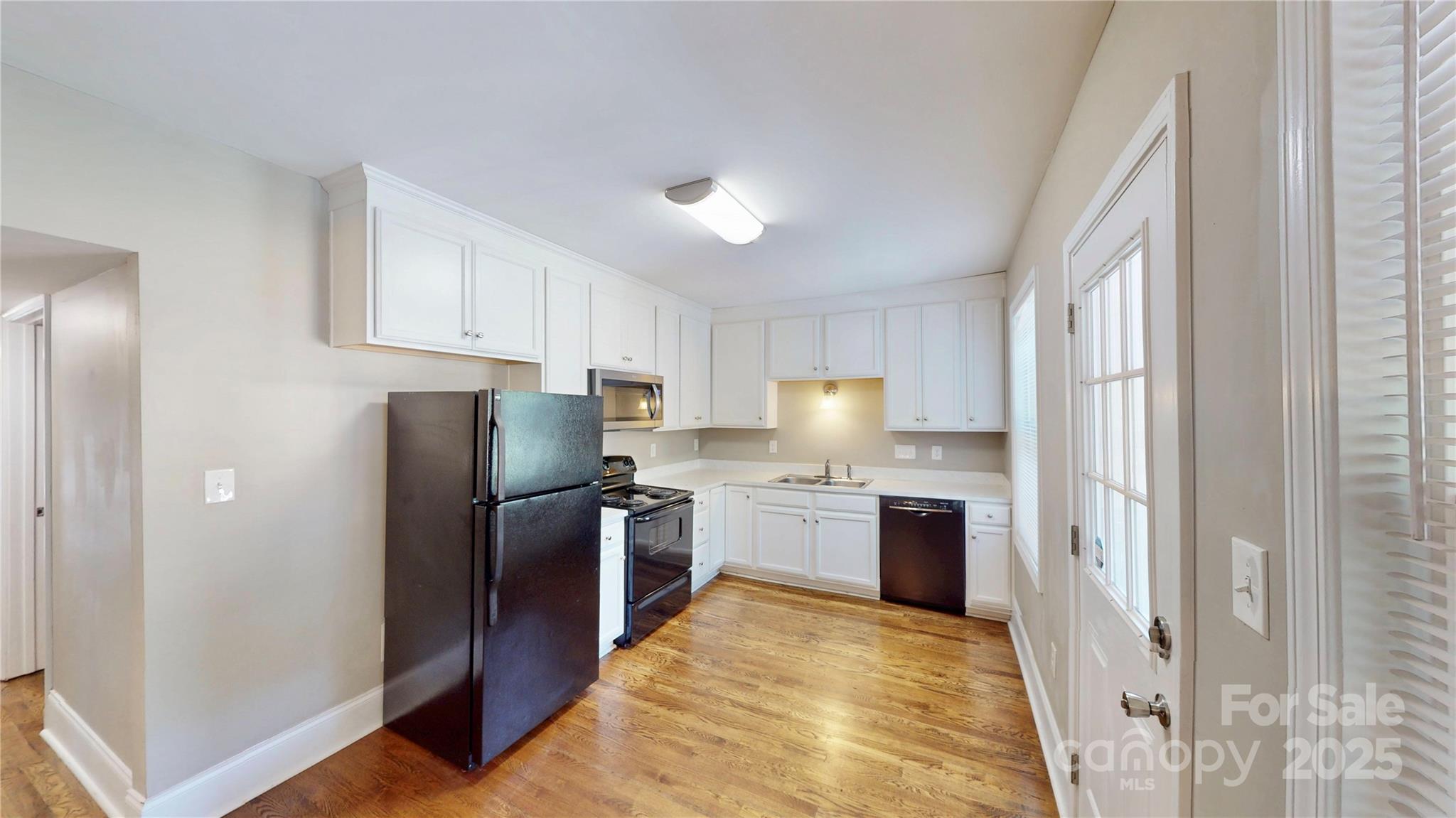 2131 Kirkwood Avenue 8