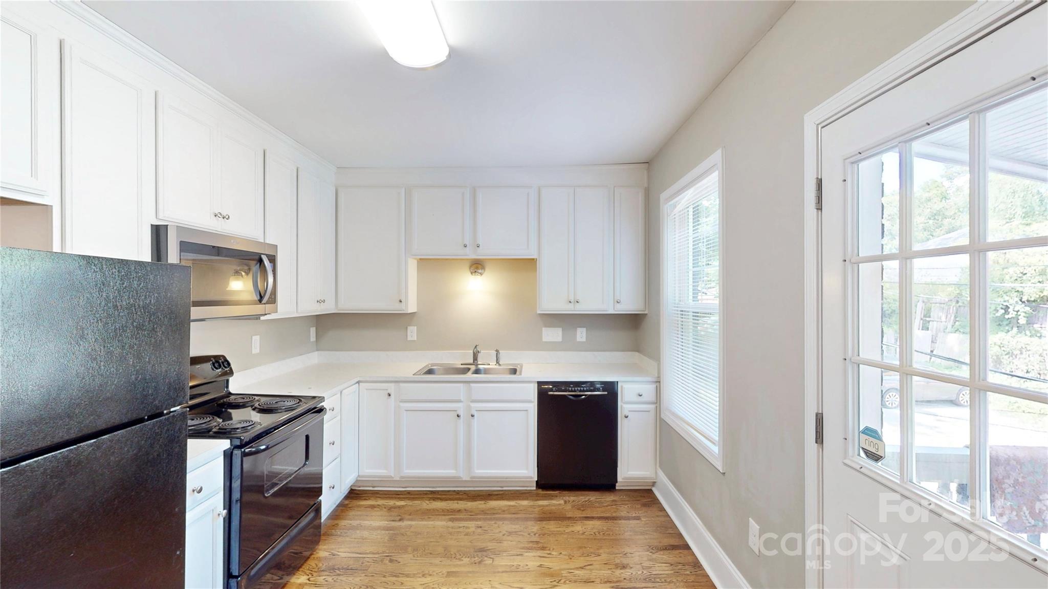 2131 Kirkwood Avenue 8