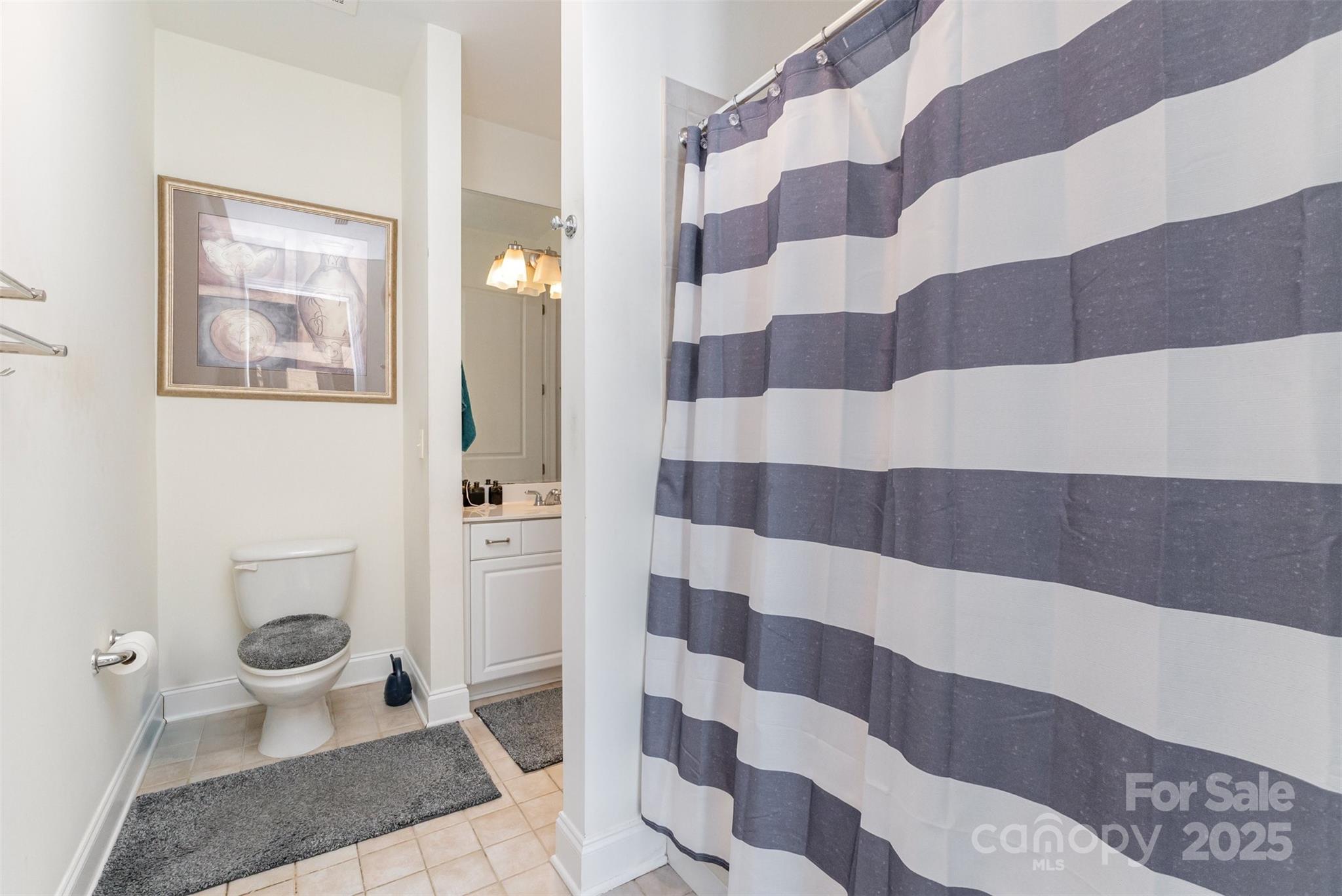 Charlotte, North Carolina 28202, United States, 2 Bedrooms Bedrooms, ,1 BathroomBathrooms,Residential,Coming Soon,242821