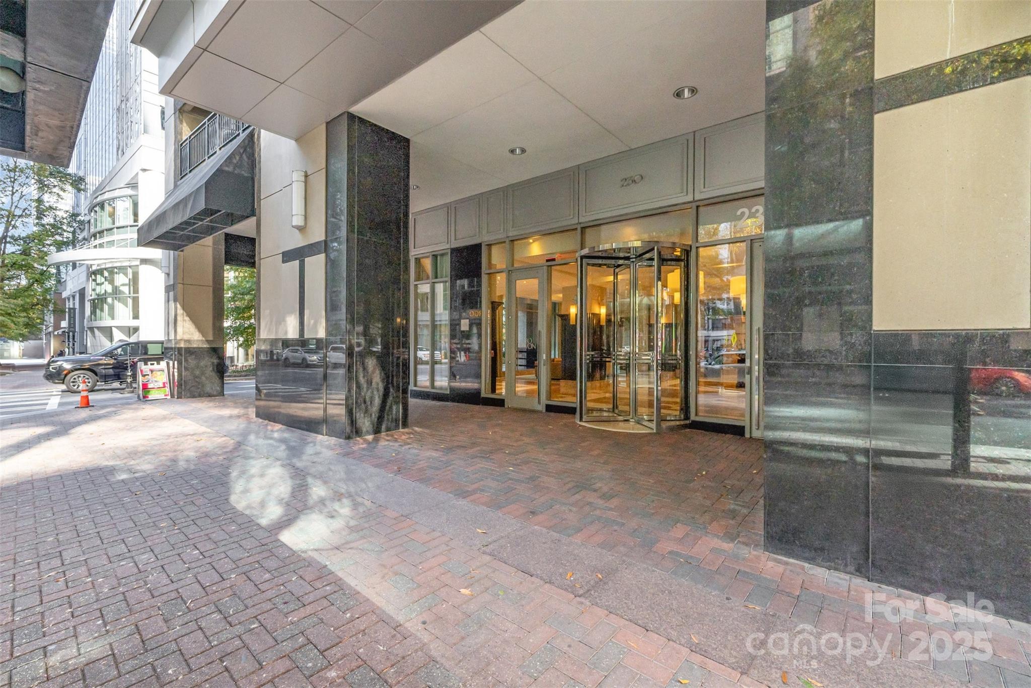 230 S Tryon Street 1105