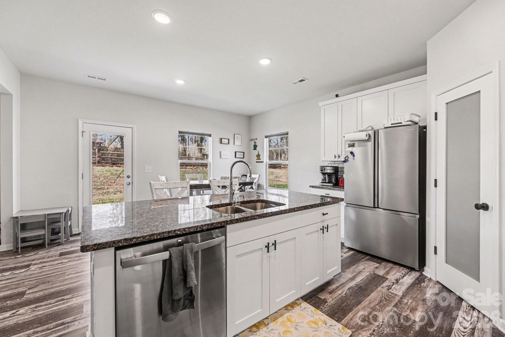 Granite Commons - Residential