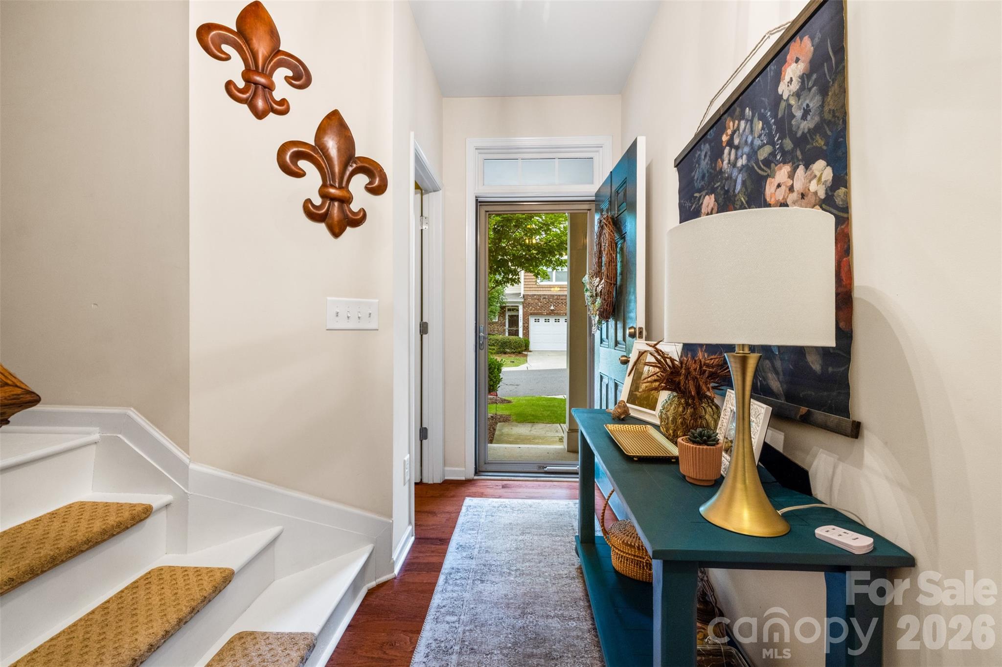 7044 Woodsbay Lane