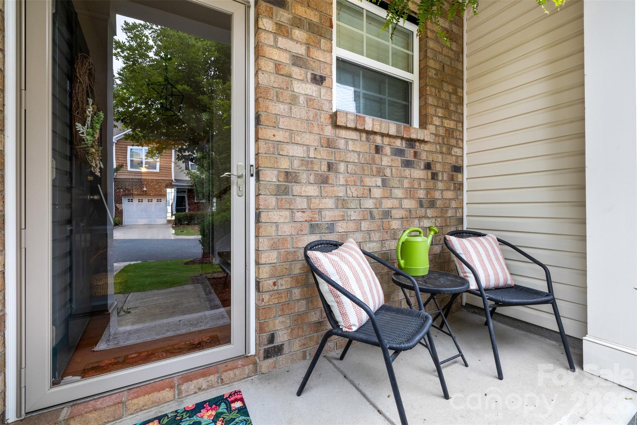 7044 Woodsbay Lane