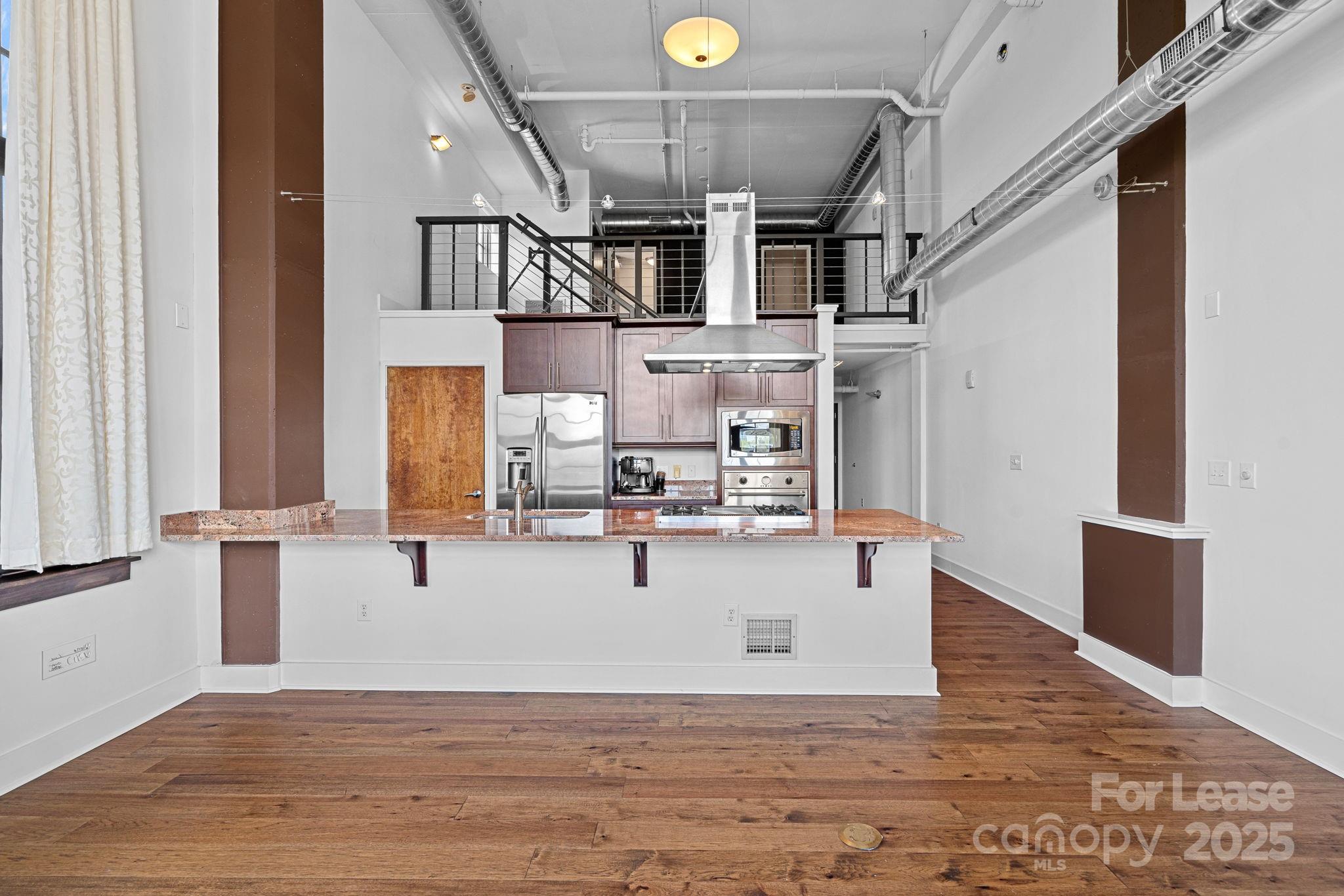 715 N Graham Street 310