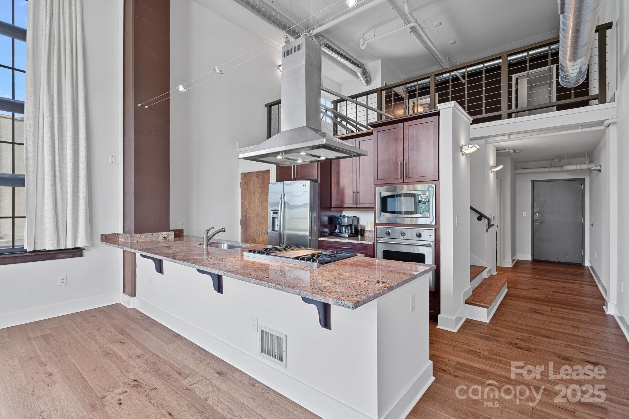 715 N Graham Street 310