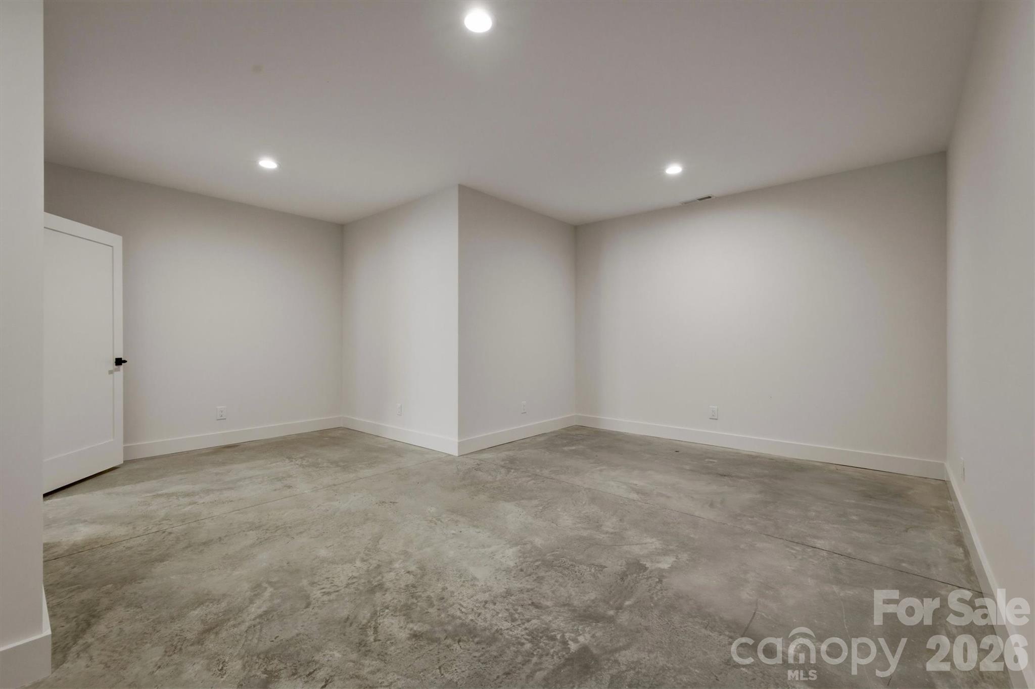 The Arbor at Lake James - Residential