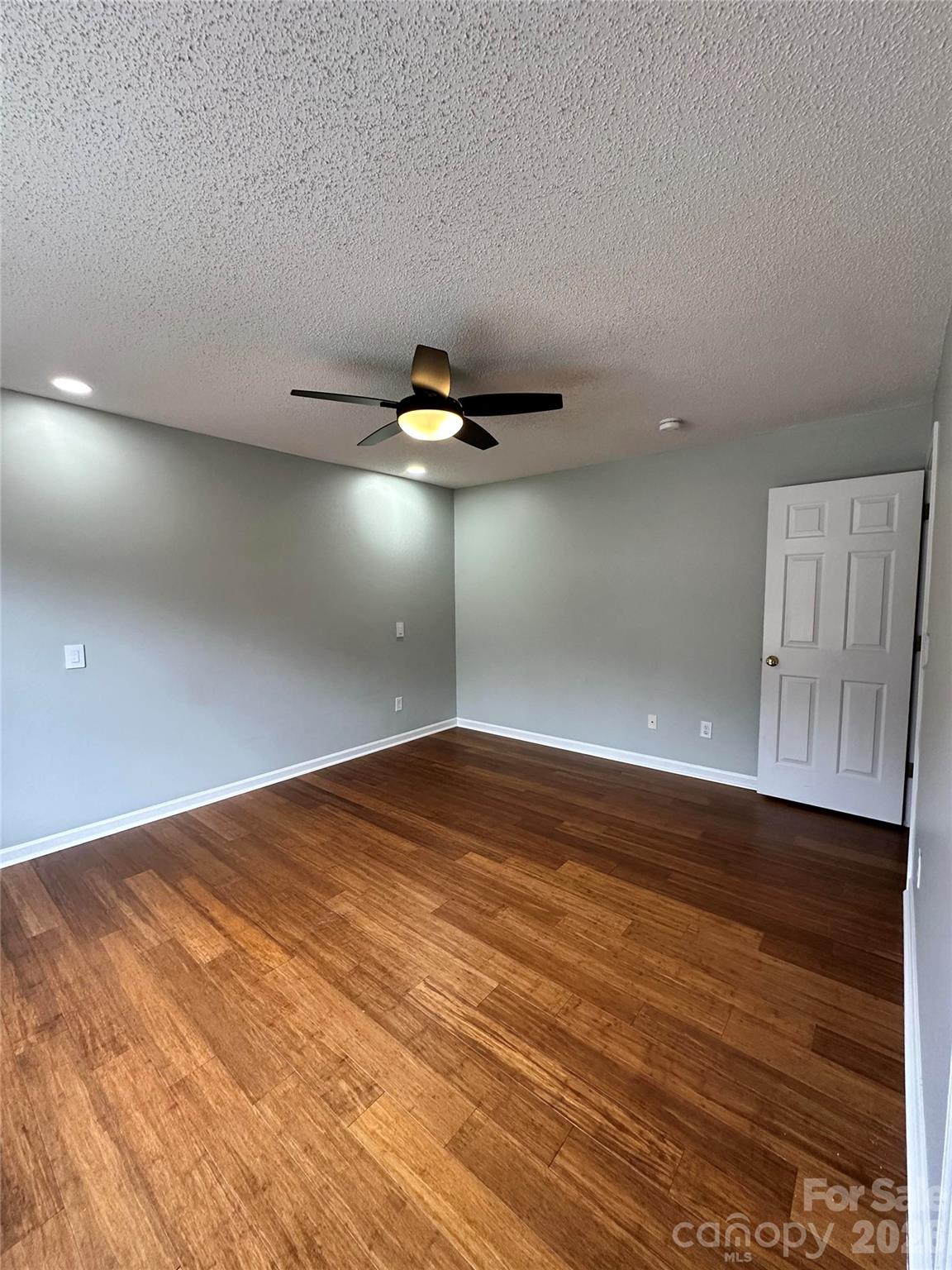 Glen Hollow - Residential