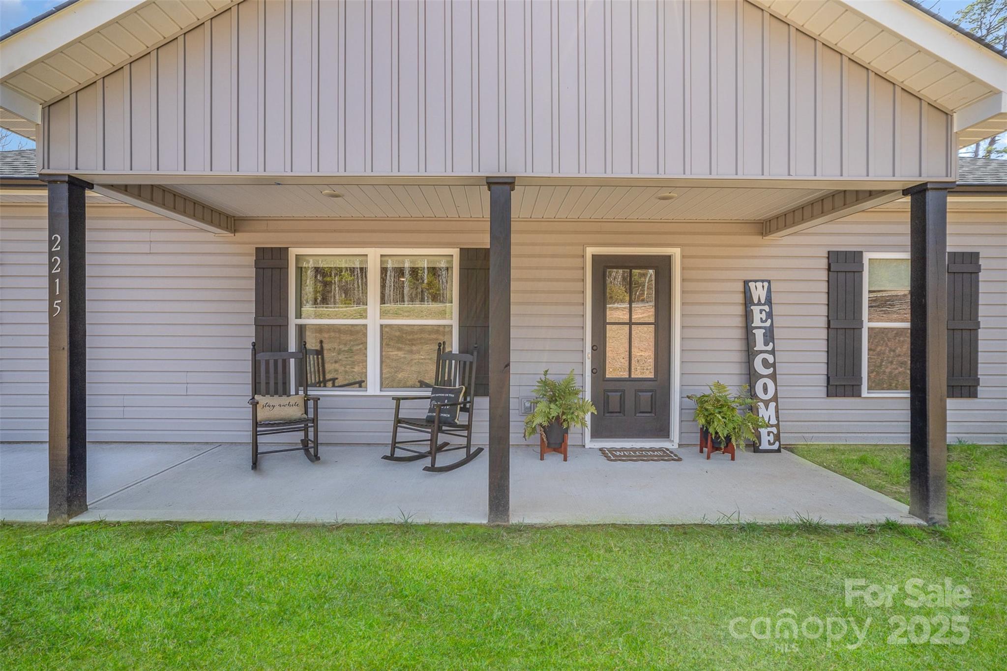 2215 Charlotte Highway