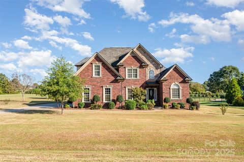 Photo of 4933 Campobello Drive, Monroe, NC 28110 (MLS # 4305630)