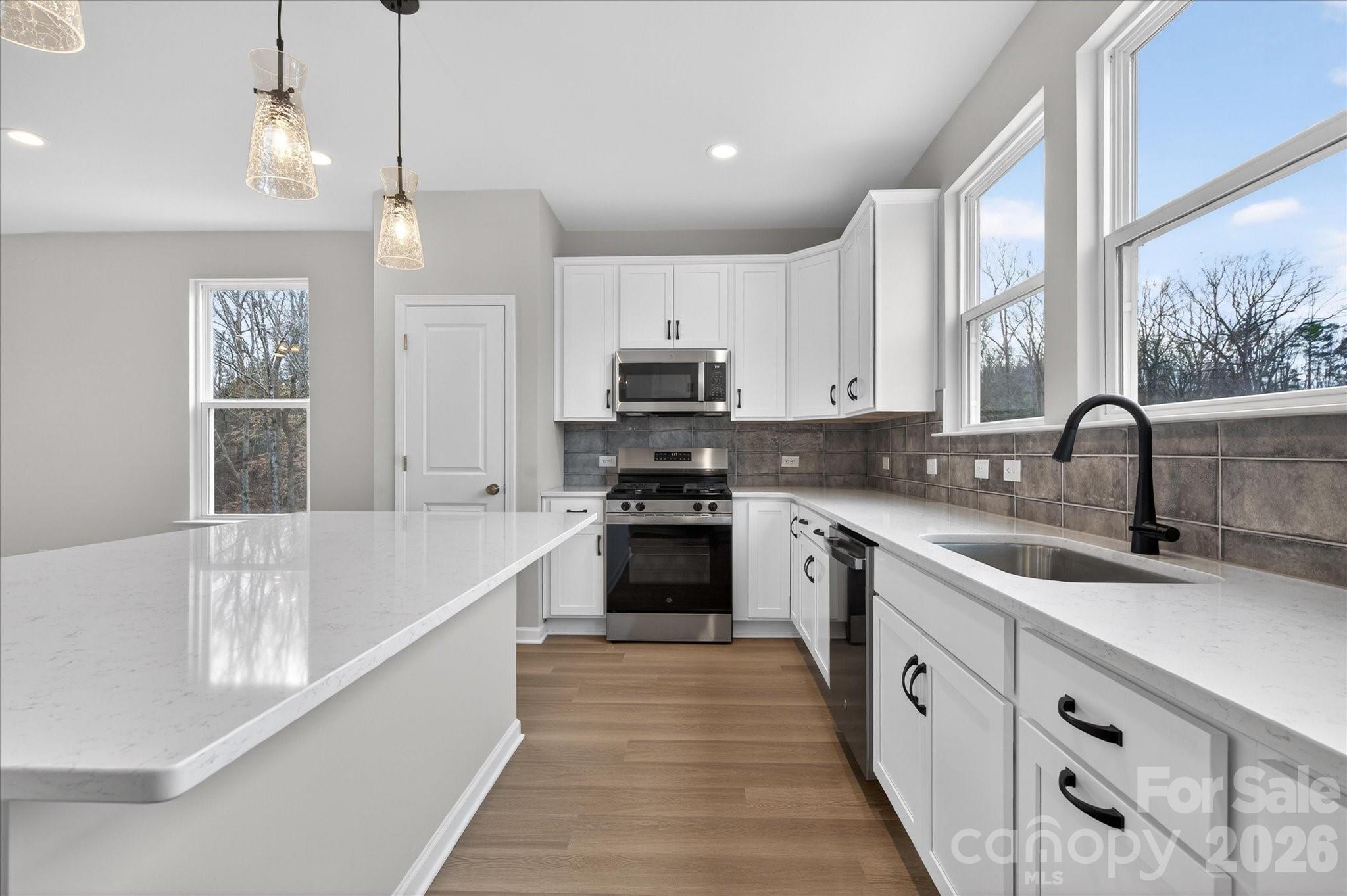 212 Ferebee Place BRX0085