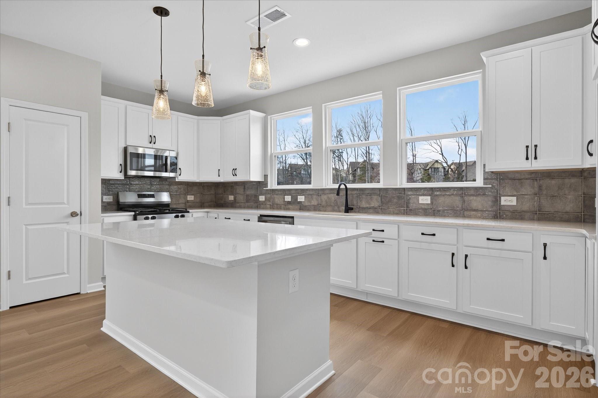 212 Ferebee Place BRX0085