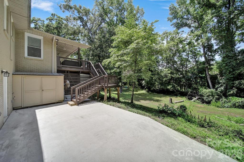 Meadow Lakes - Residential