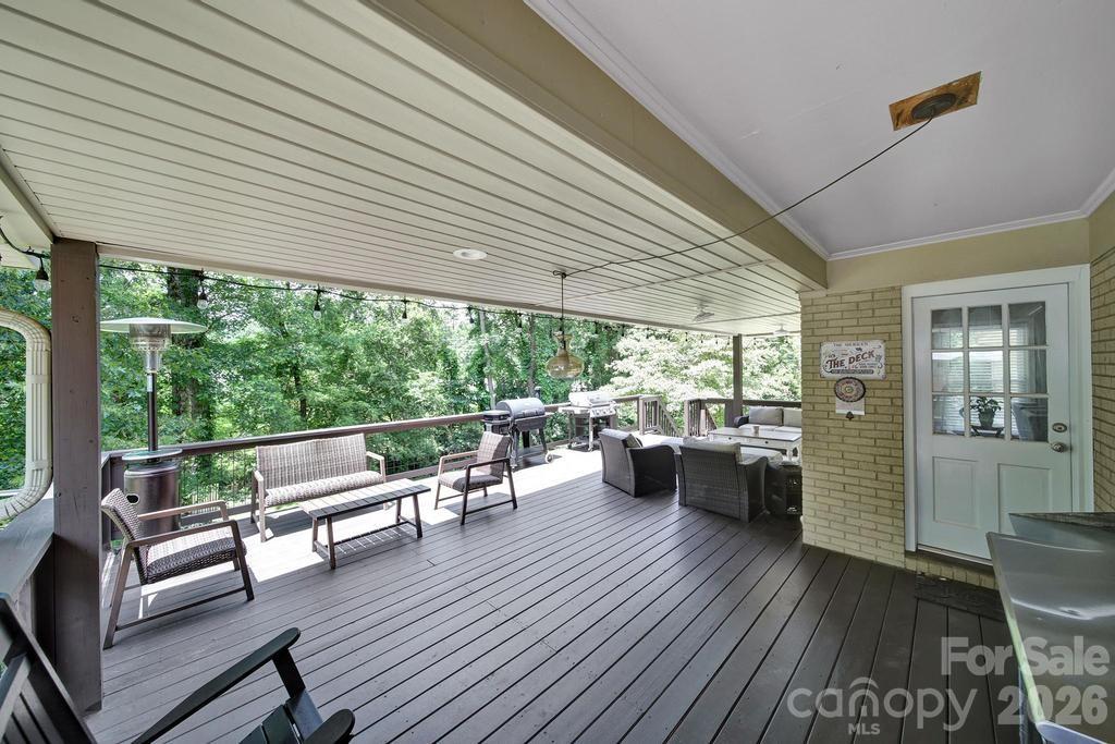 Meadow Lakes - Residential