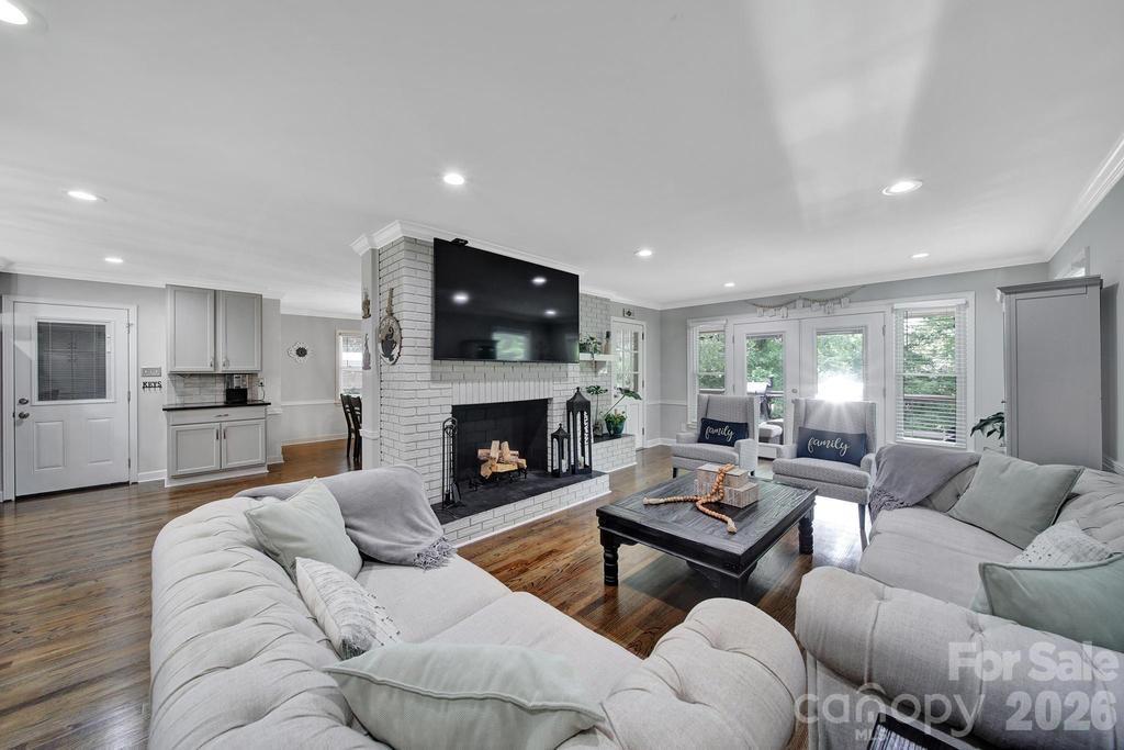 Meadow Lakes - Residential