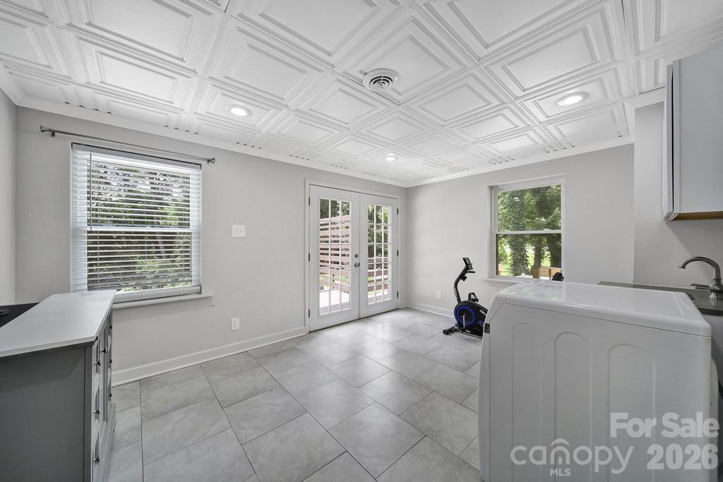 Meadow Lakes - Residential