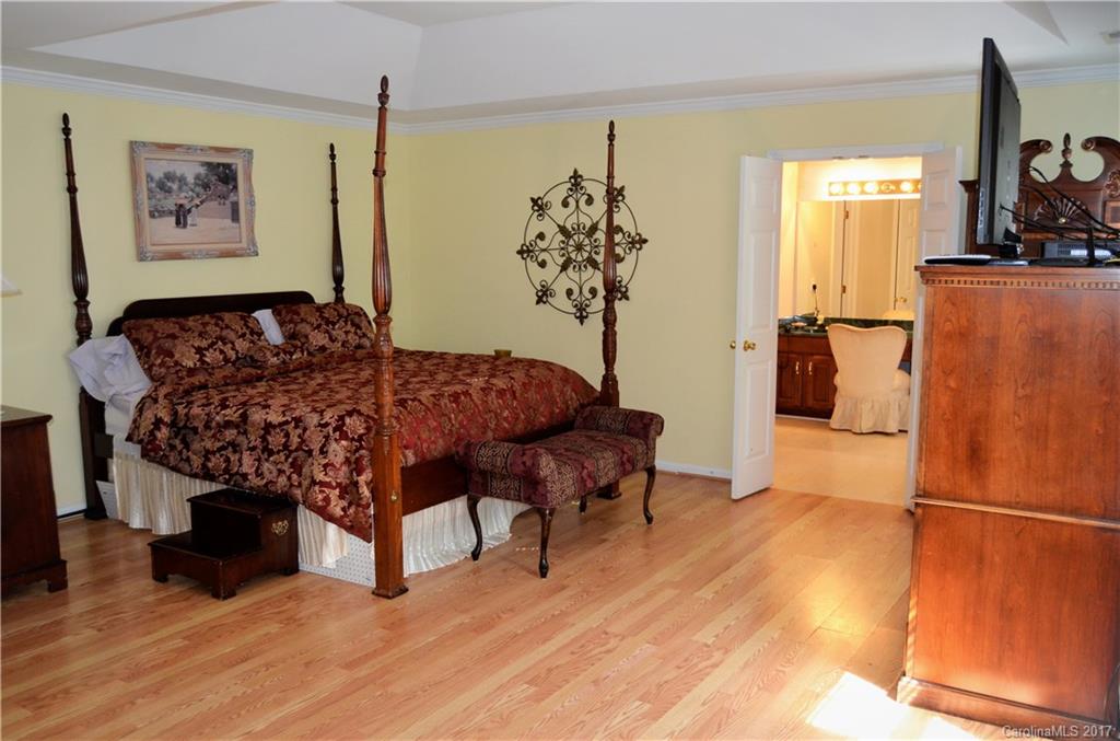 Harbor Club - Residential