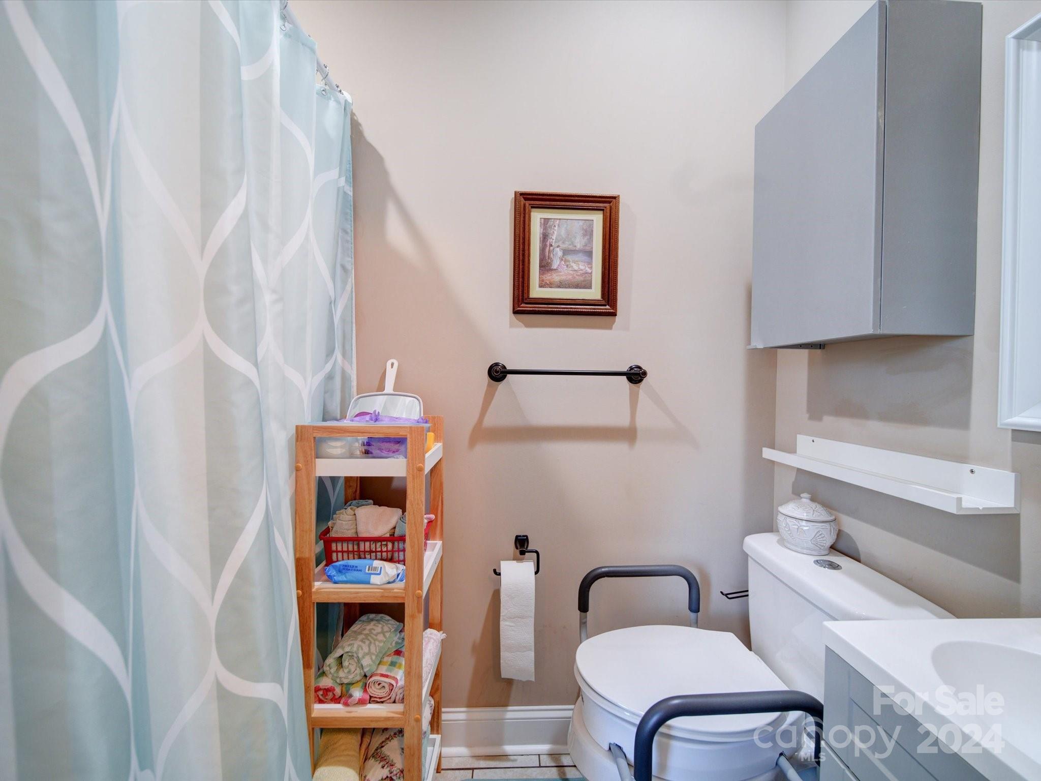 Lauren Pines - Residential