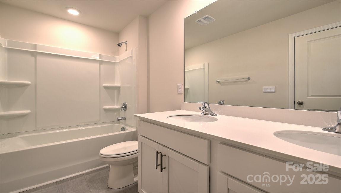 Hamilton Woods - Residential