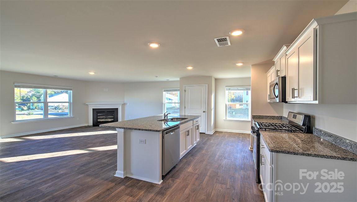 Hamilton Woods - Residential