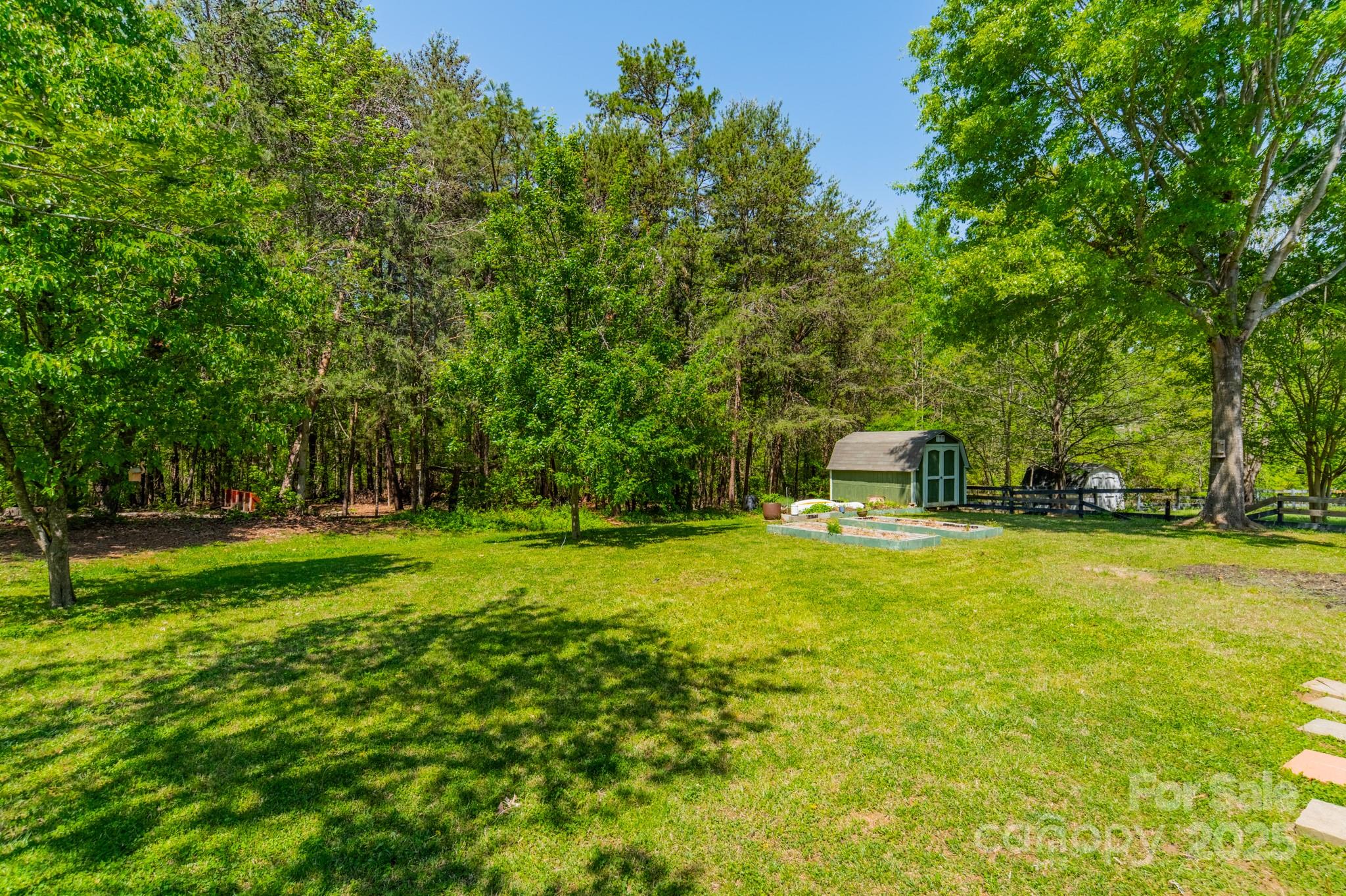 Sandy Pointe - Residential