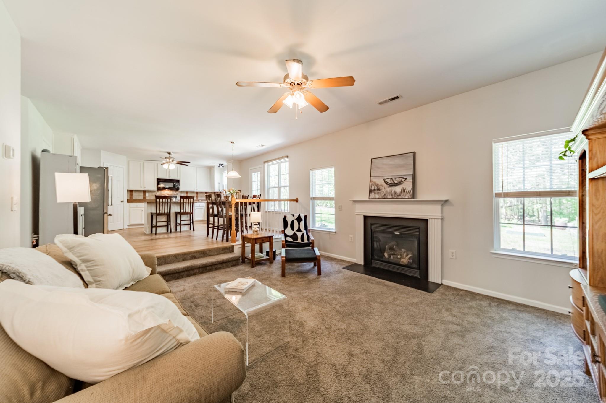 Sandy Pointe - Residential