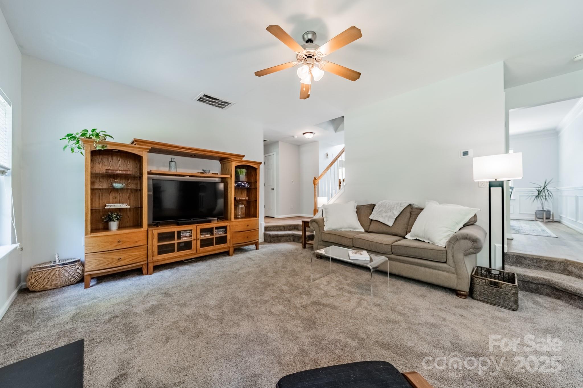 Sandy Pointe - Residential