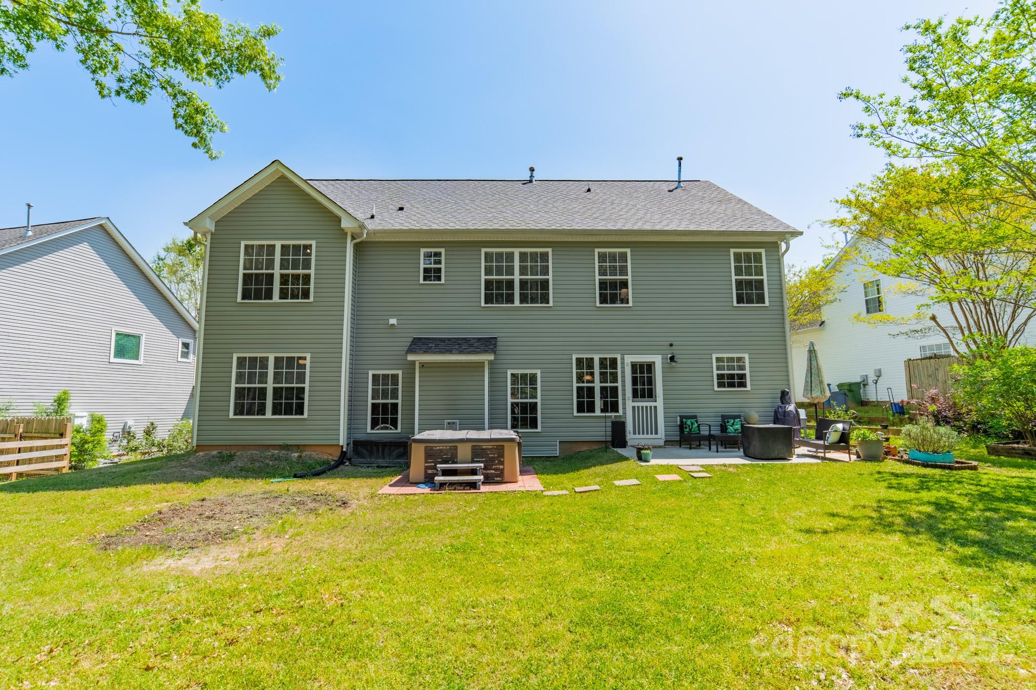 Sandy Pointe - Residential