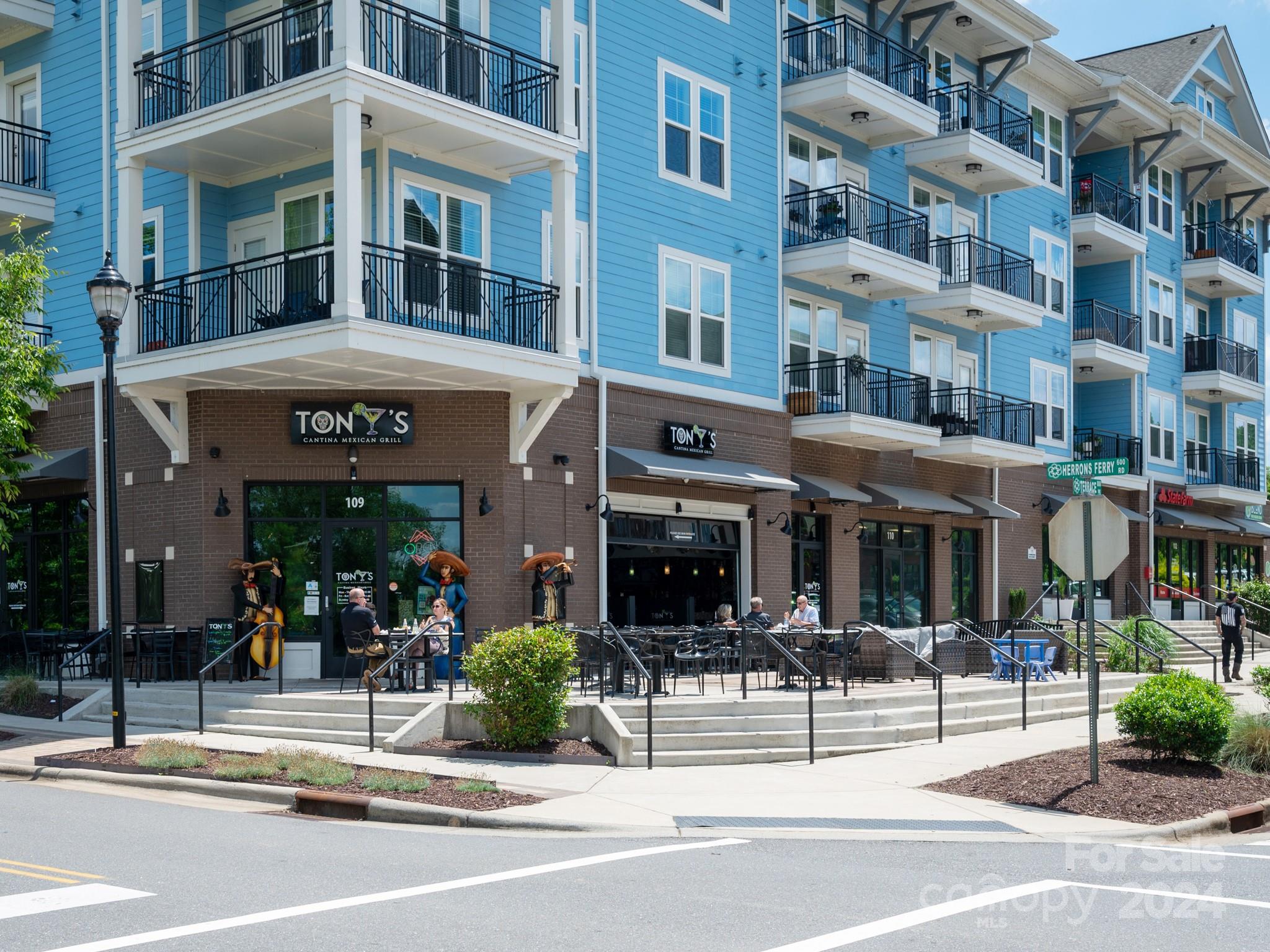 Riverwalk - Residential