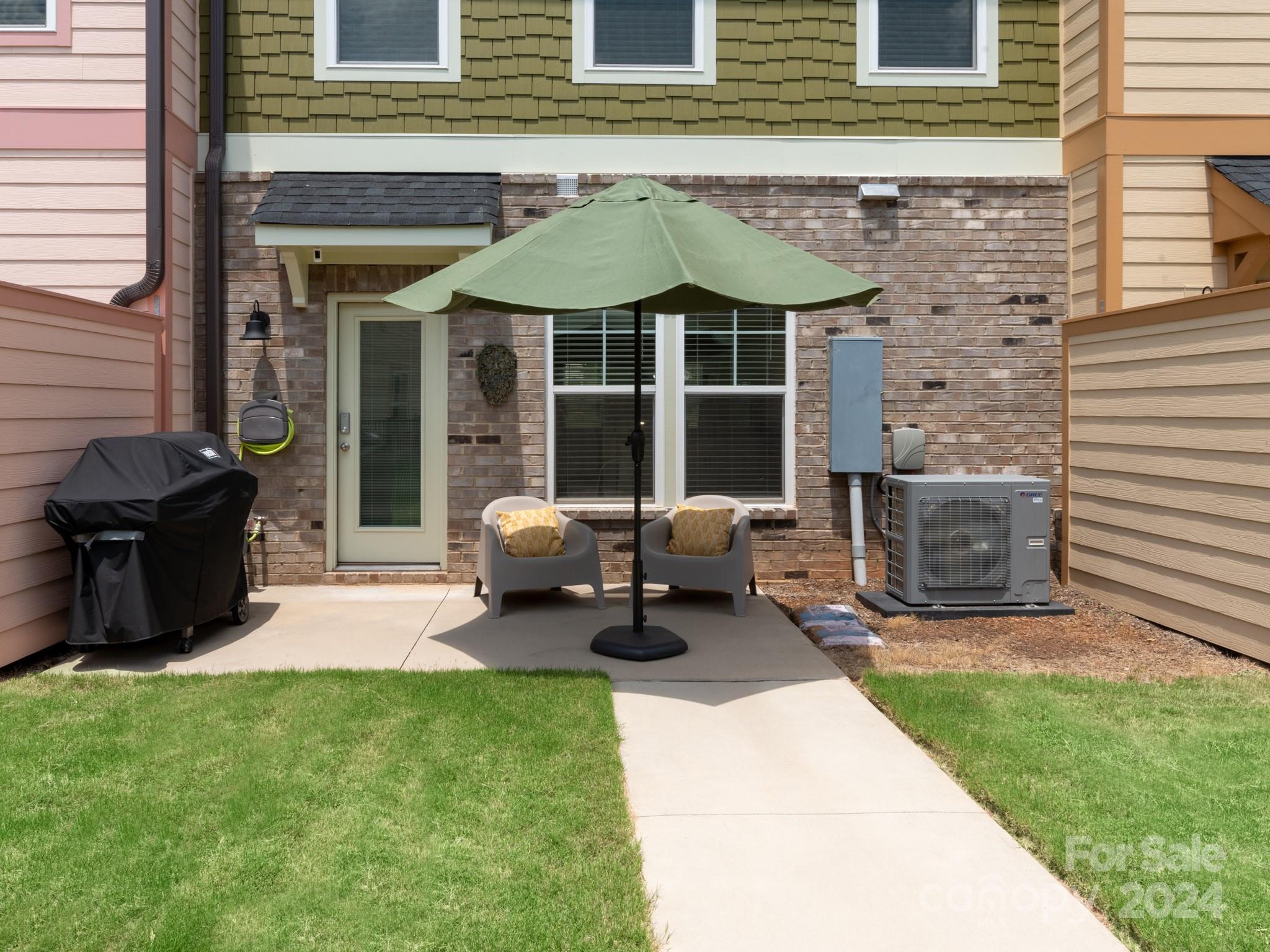 Riverwalk - Residential