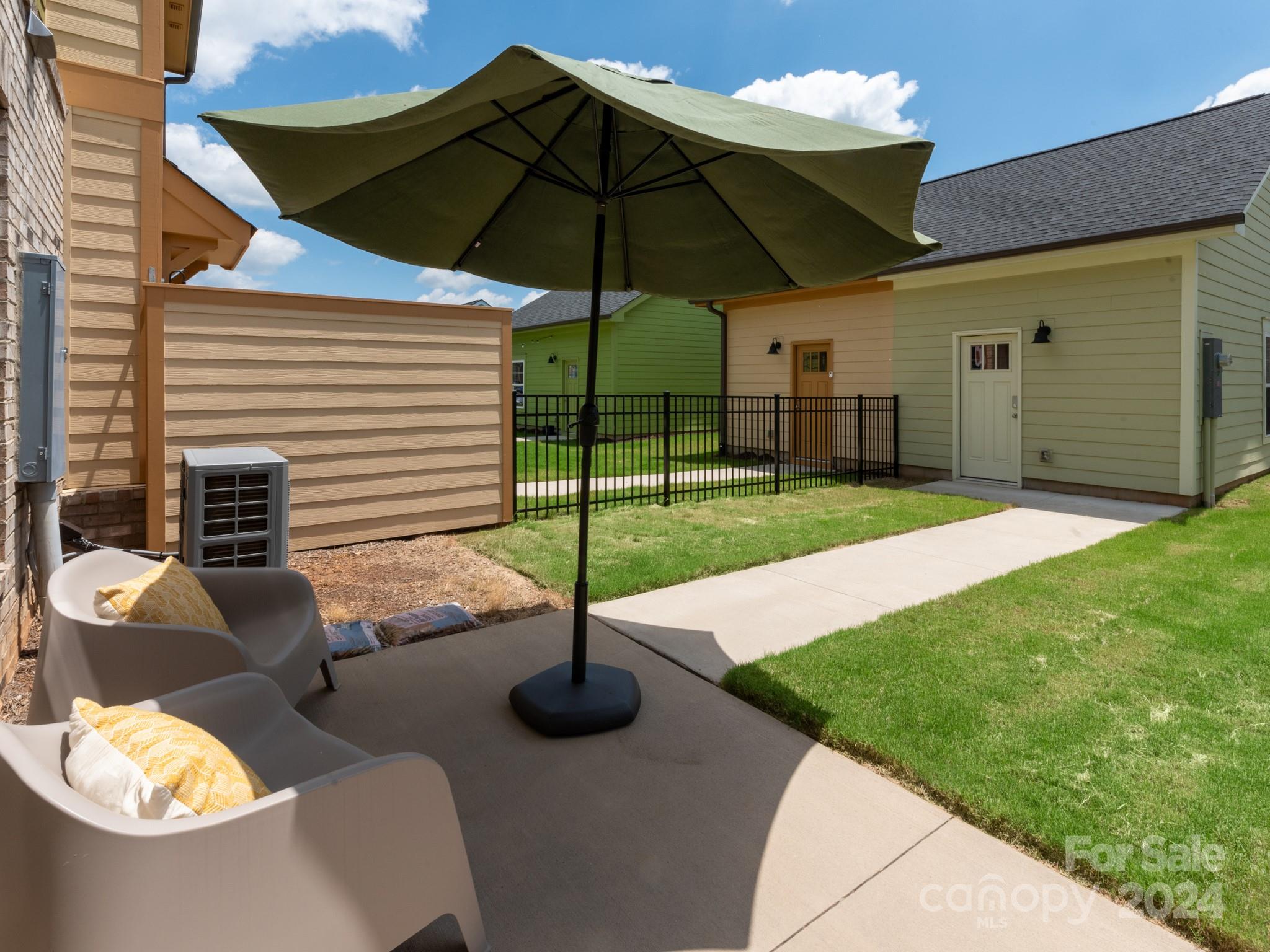 Riverwalk - Residential