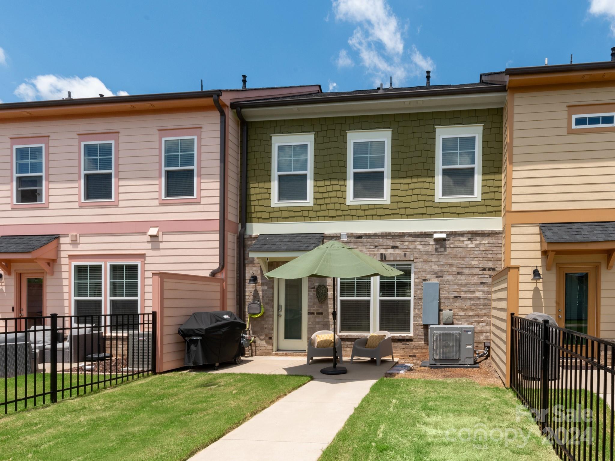 Riverwalk - Residential