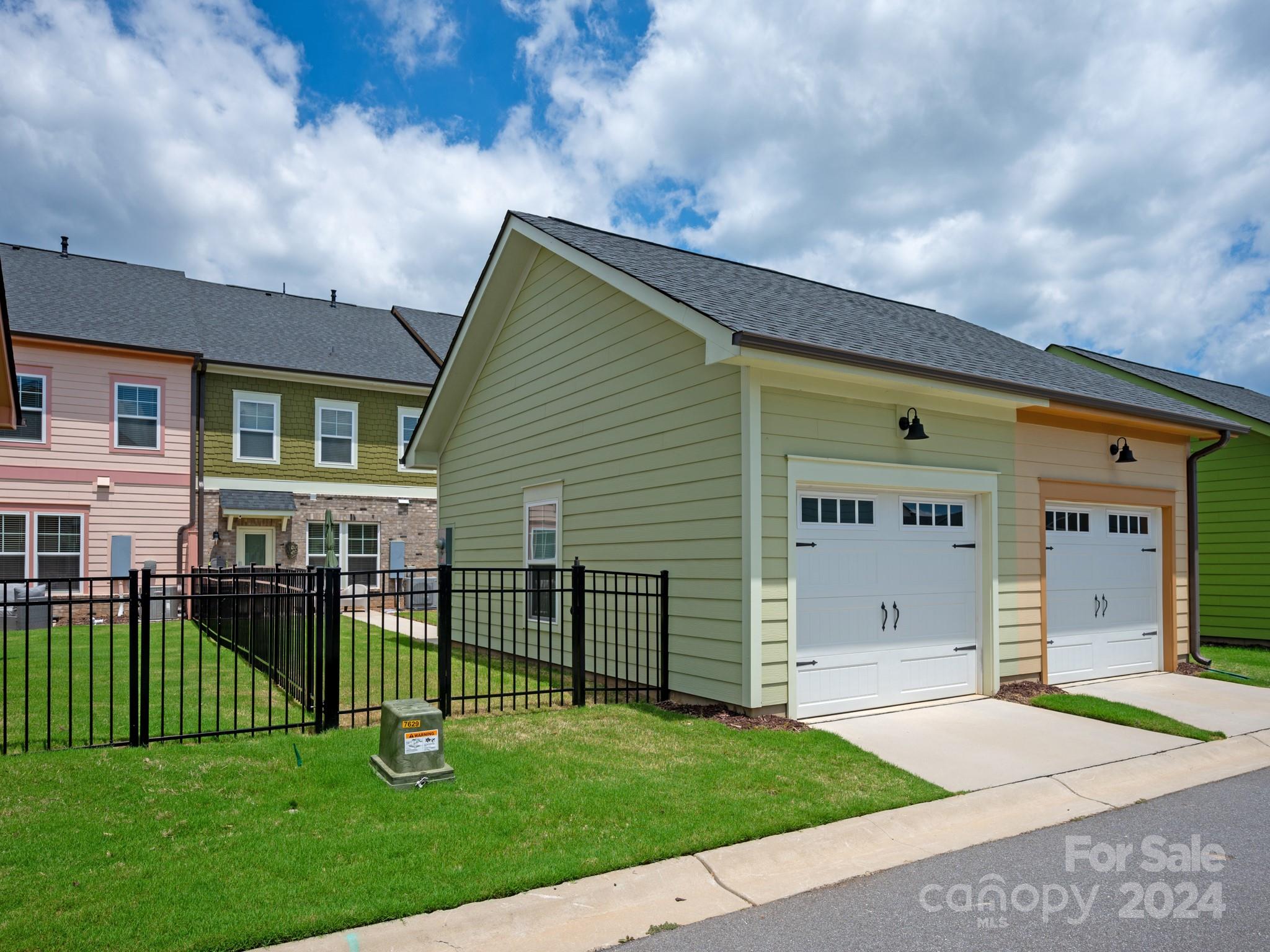 Riverwalk - Residential