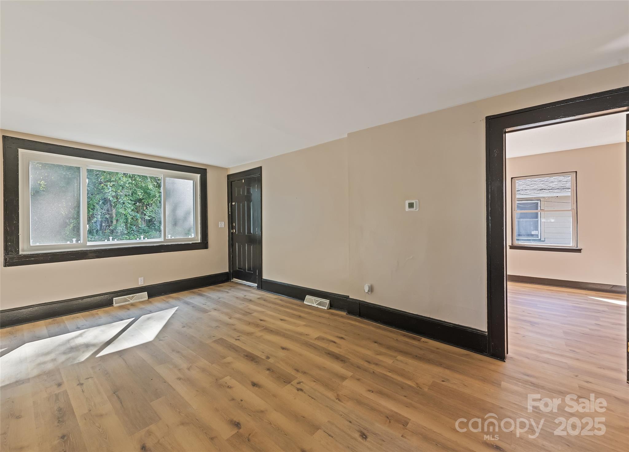 52 Boyd Avenue