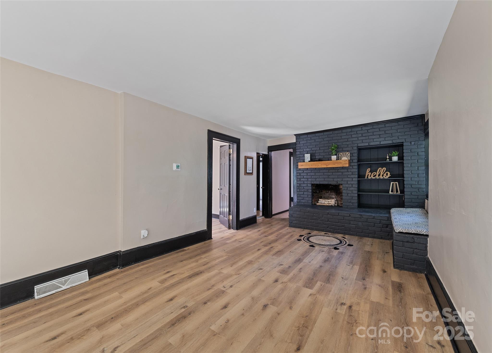 52 Boyd Avenue