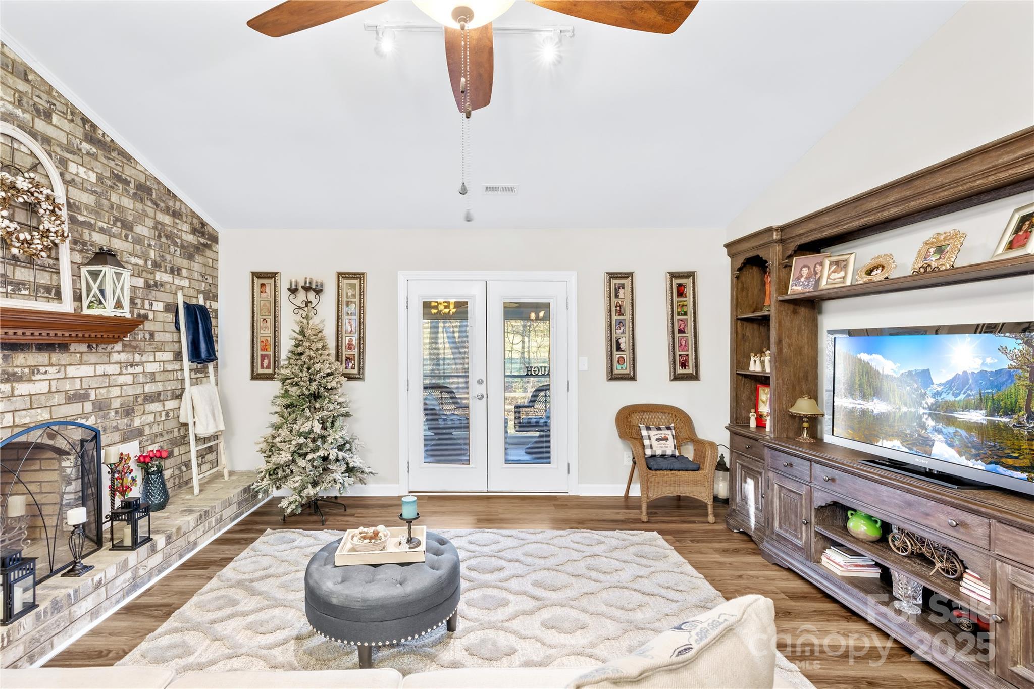 201 Wellington Hills Circle