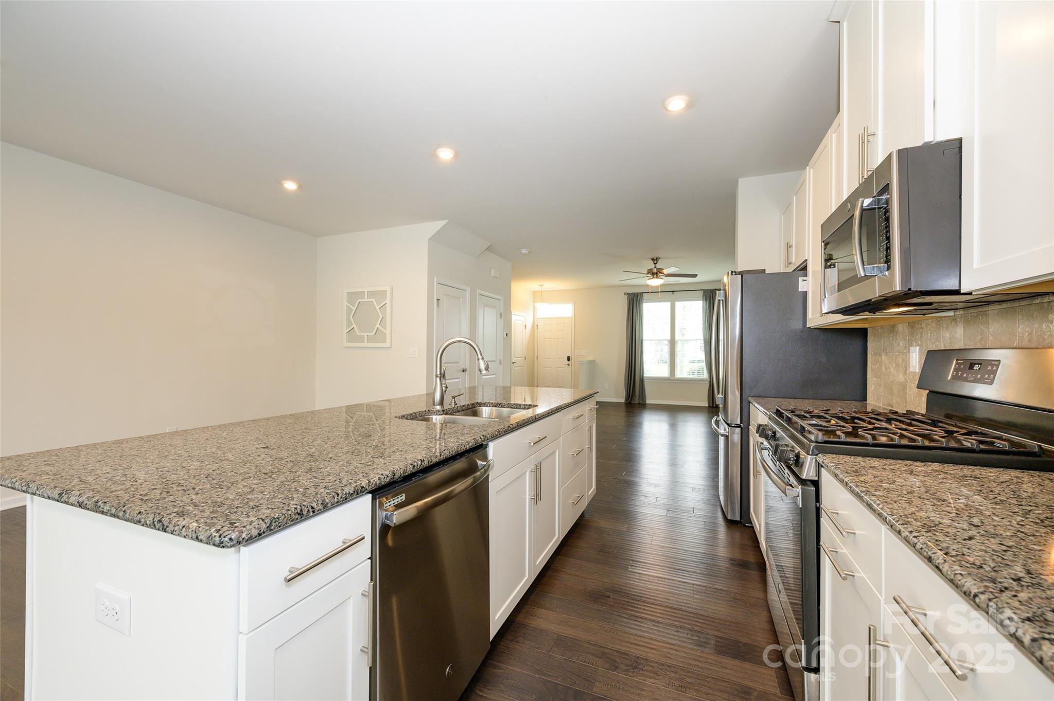 Mariners Pointe at Smithstone - Residential