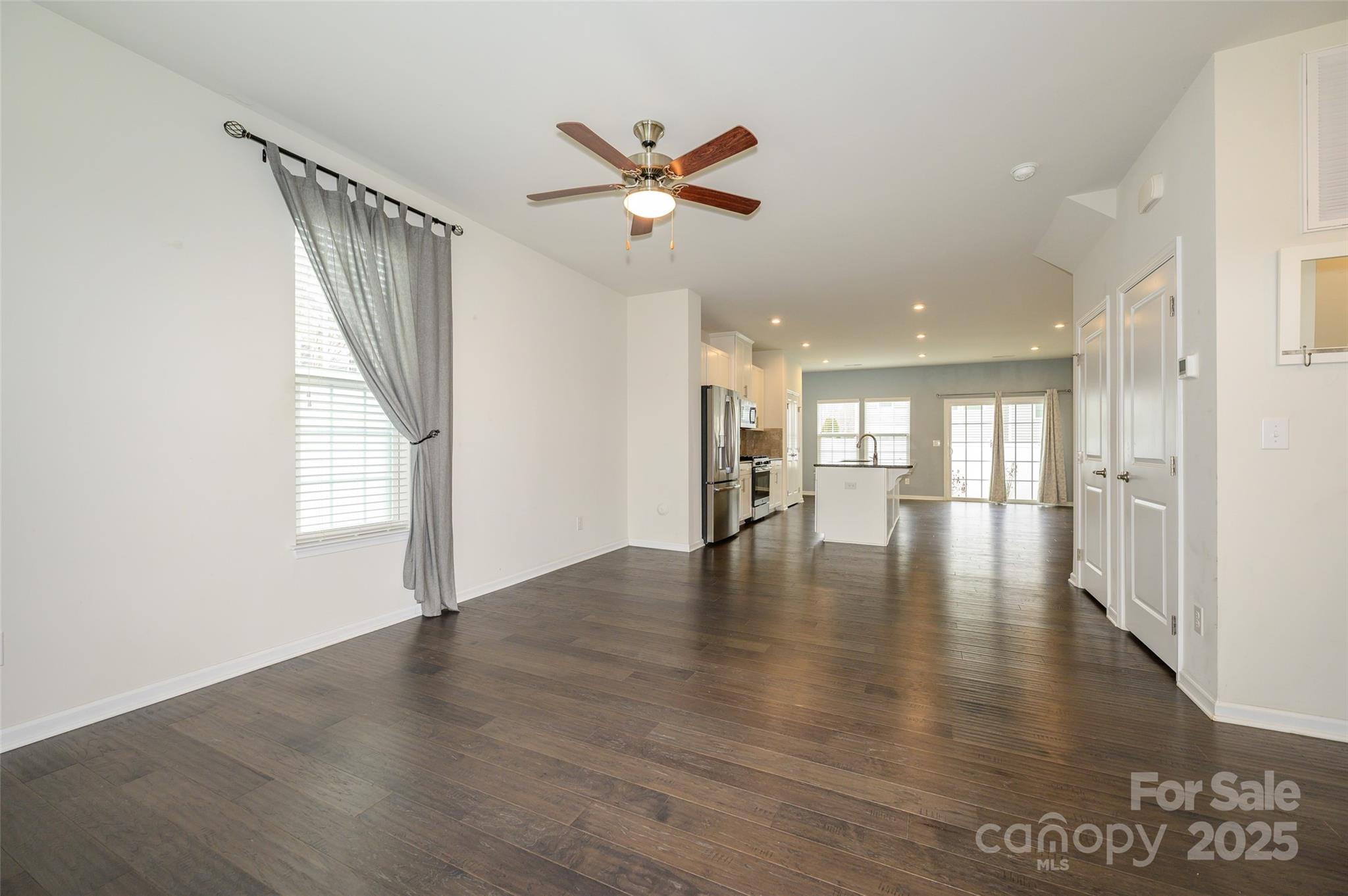 Mariners Pointe at Smithstone - Residential