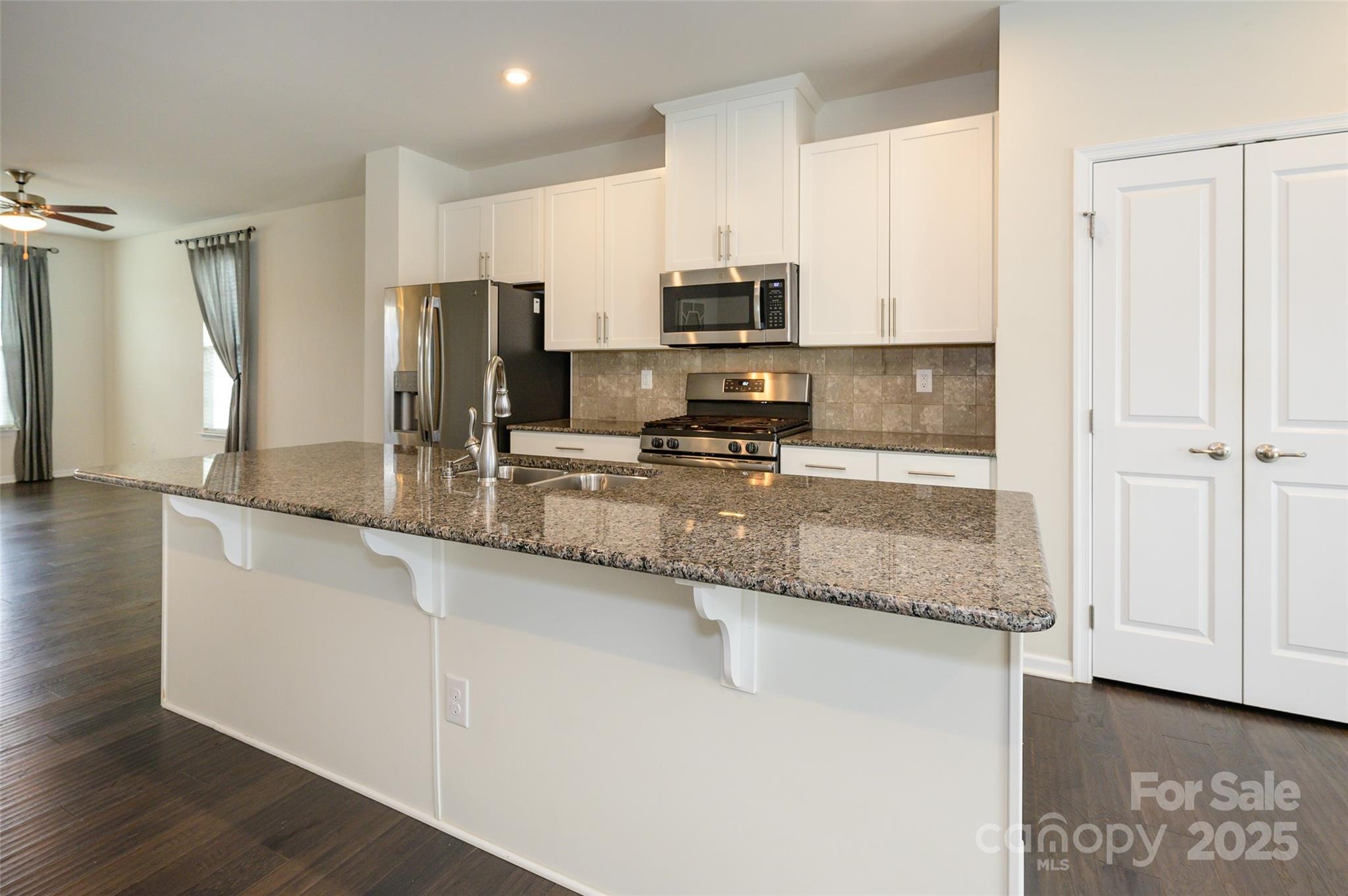 Mariners Pointe at Smithstone - Residential